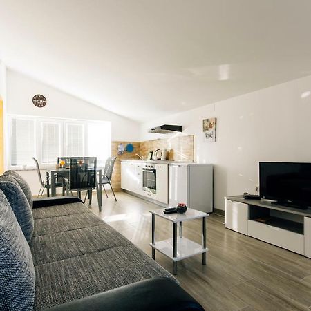 Apartments Luce ザダル エクステリア 写真